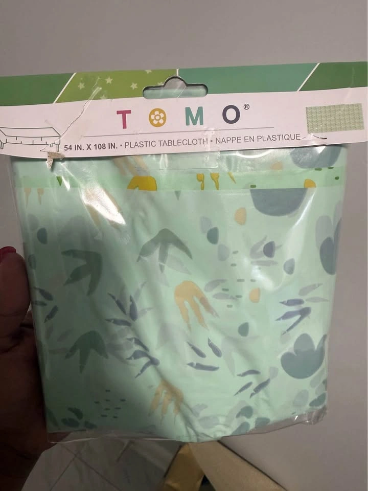 Dino-themed birthday supplies - photo 4