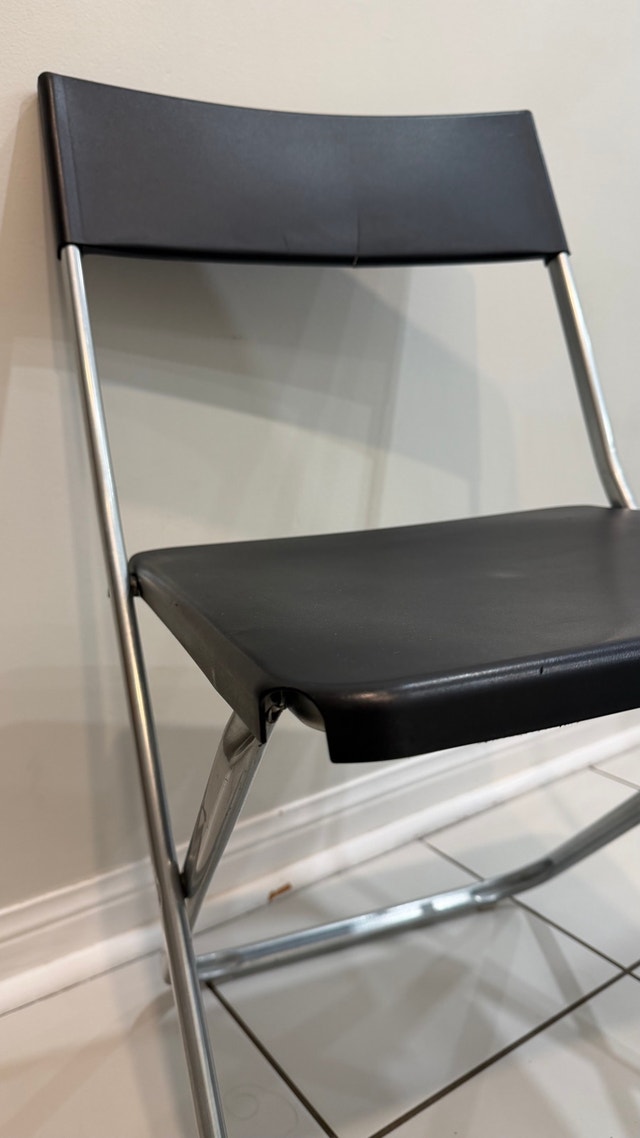 Folding Chair Black and Chrome - photo 2