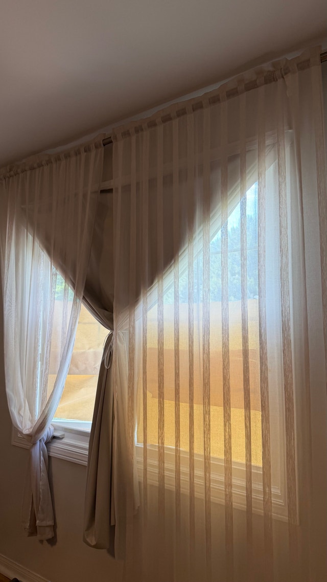 Curtain Rod and Sheer Curtains