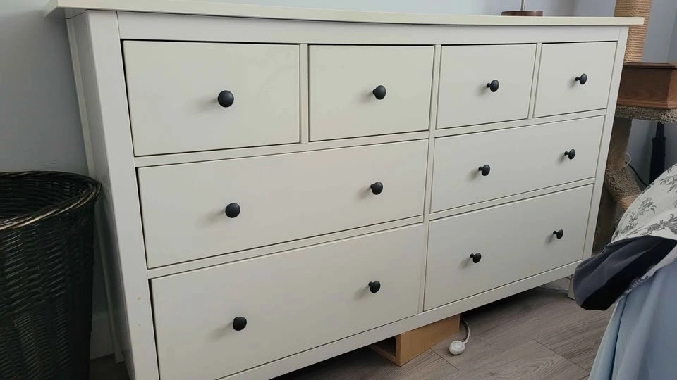 IKEA HEMNES 8-drawer dresser - photo 3