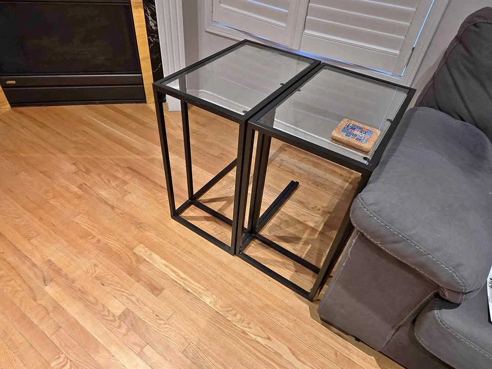 2 modern side tables