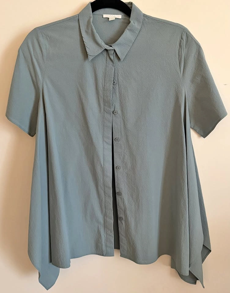 Medium size Cos shirt