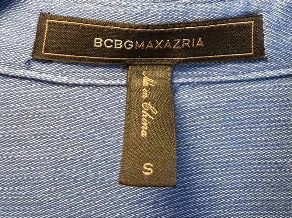 Small BCBGMAXAZRIA button-up shirt - photo 4