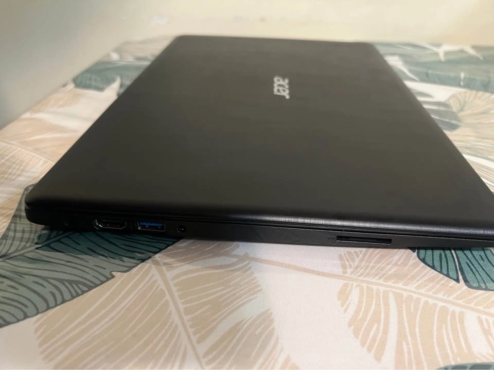 Acer Swift SF114-31 Laptop - photo 3