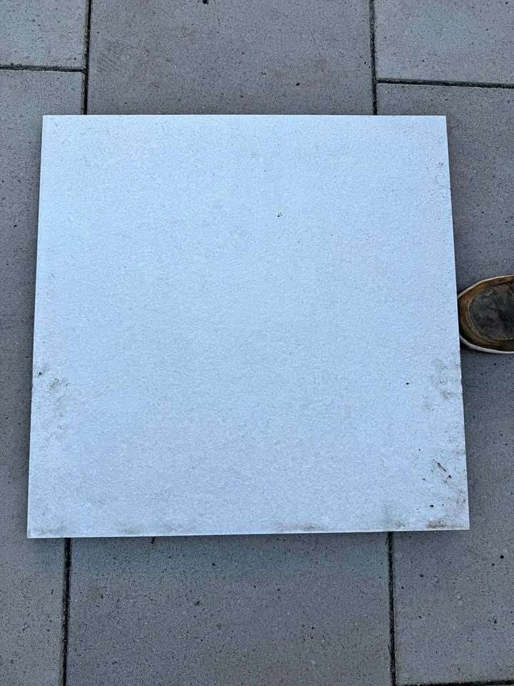 Outdoor porcelain tile