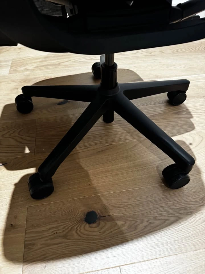 Office desk chair - photo 4