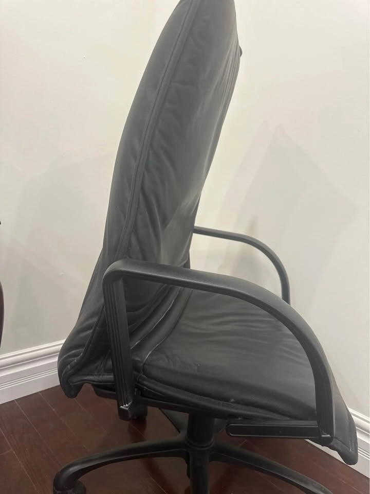 Black Office Chair – Fixed Height - photo 2