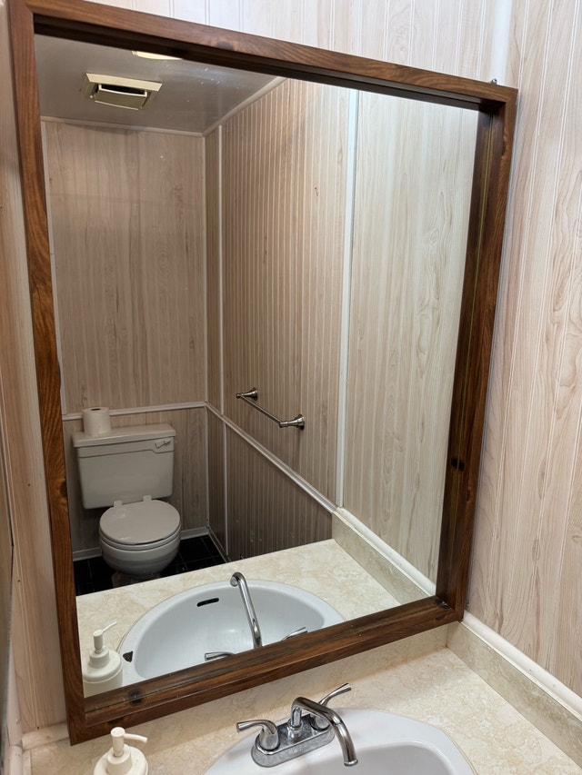Bathroom Mirrors - photo 2