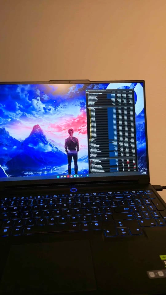 Lenovo Legion 7i Gen 9 16" Gaming Laptop (i9-14900HX, RTX 4070) - photo 4