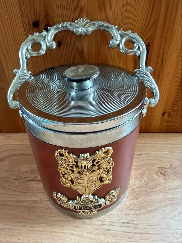 Vintage English “Ice Pail” – Silver-Plate & Faux Leather - photo 2