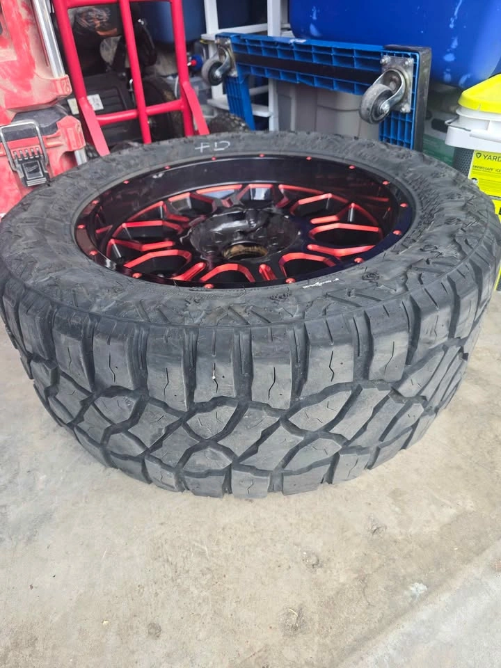 Rims and tires, fits 2021 Dodge Ram Classic 1500 - photo 3