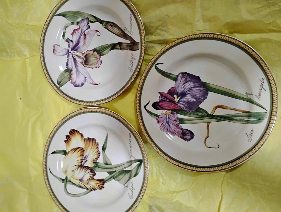 Floral plates