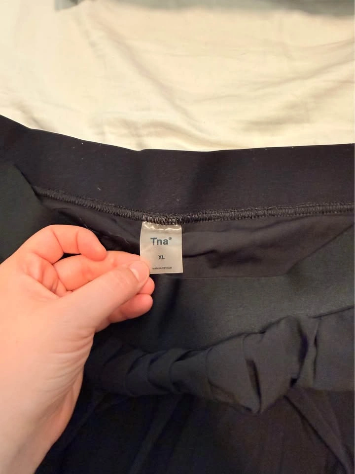 Activewear (L/XL) Clothing Bundle - photo 5
