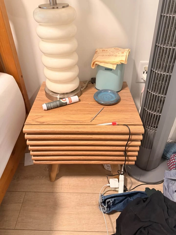 Queen Bed, Mattress, and 2 Nightstands - photo 4