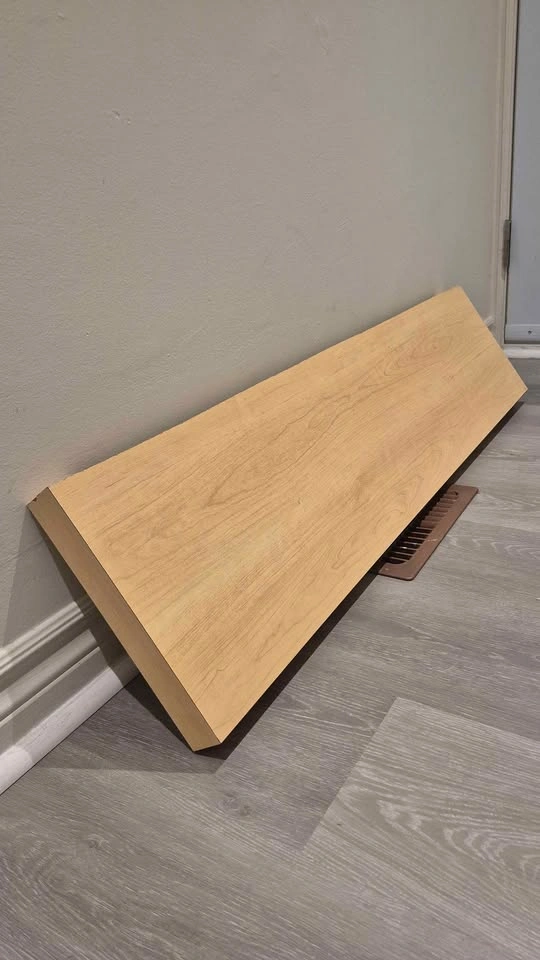3 shelves + table - photo 2