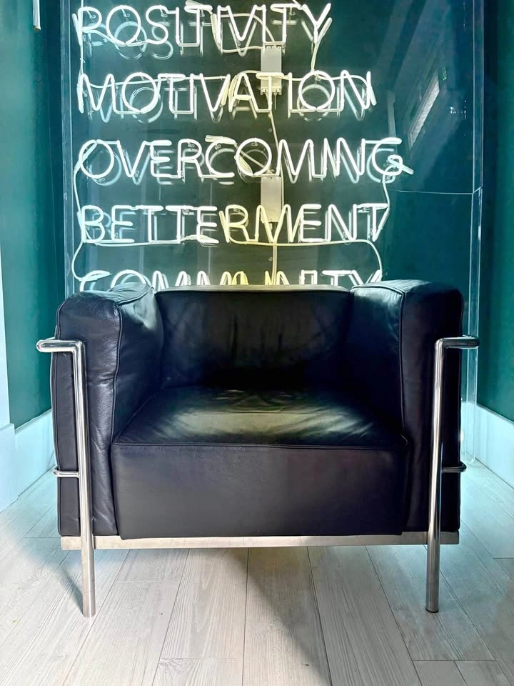 CORBUSIER GRAND MODELE MCM LEATHER ARMCHAIR!