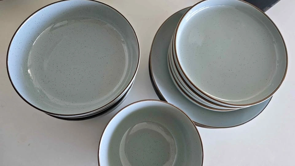 Over&back 16 piece Dinnerware Set
