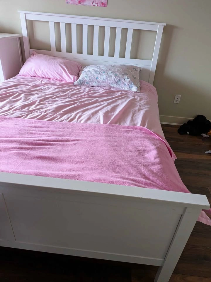 IKEA Hemnes bed frame Queen - photo 2