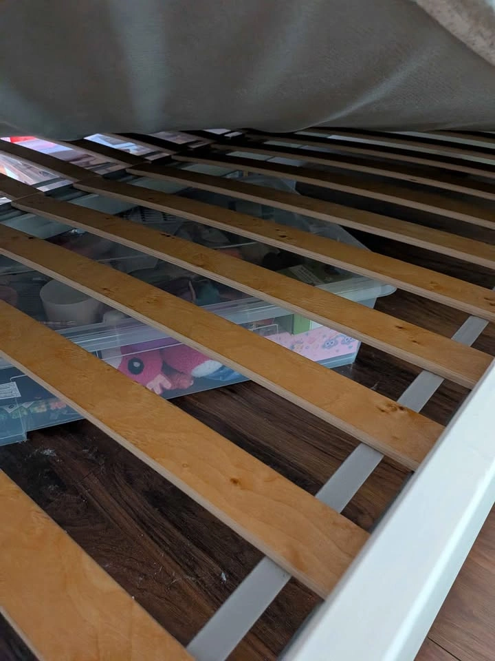 IKEA Hemnes bed frame Queen - photo 5