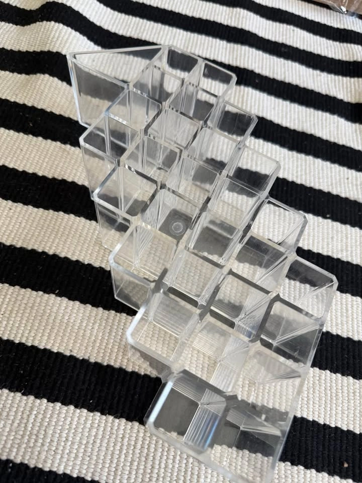Lip clear case/ cosmetic organizer - photo 2
