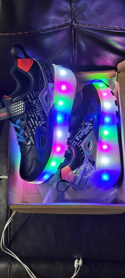 Brand NEW Kids LED Roller Skate Shoes (Size EU 36 / US 4)