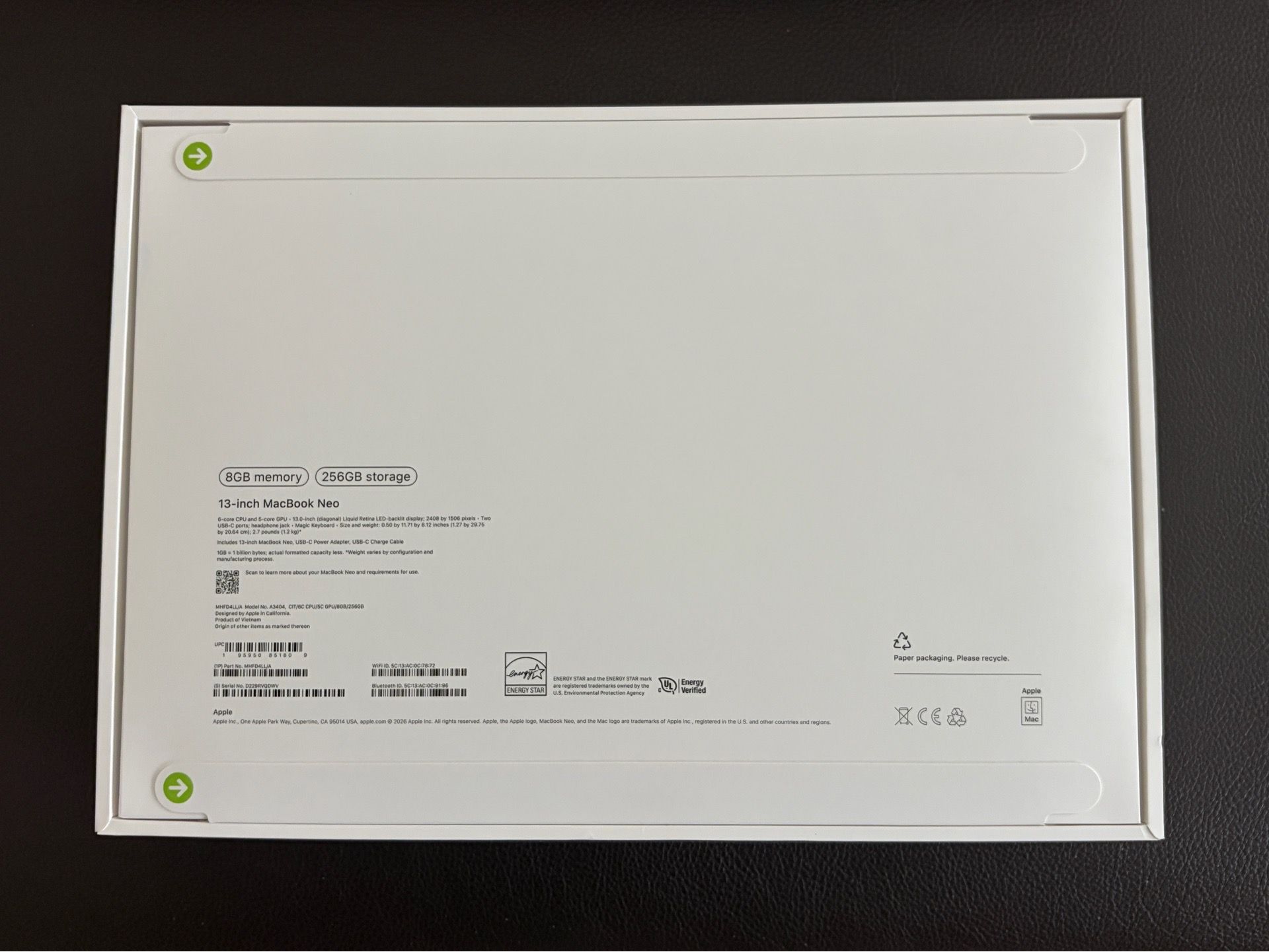 MacBook Neo - Citrus - photo 3