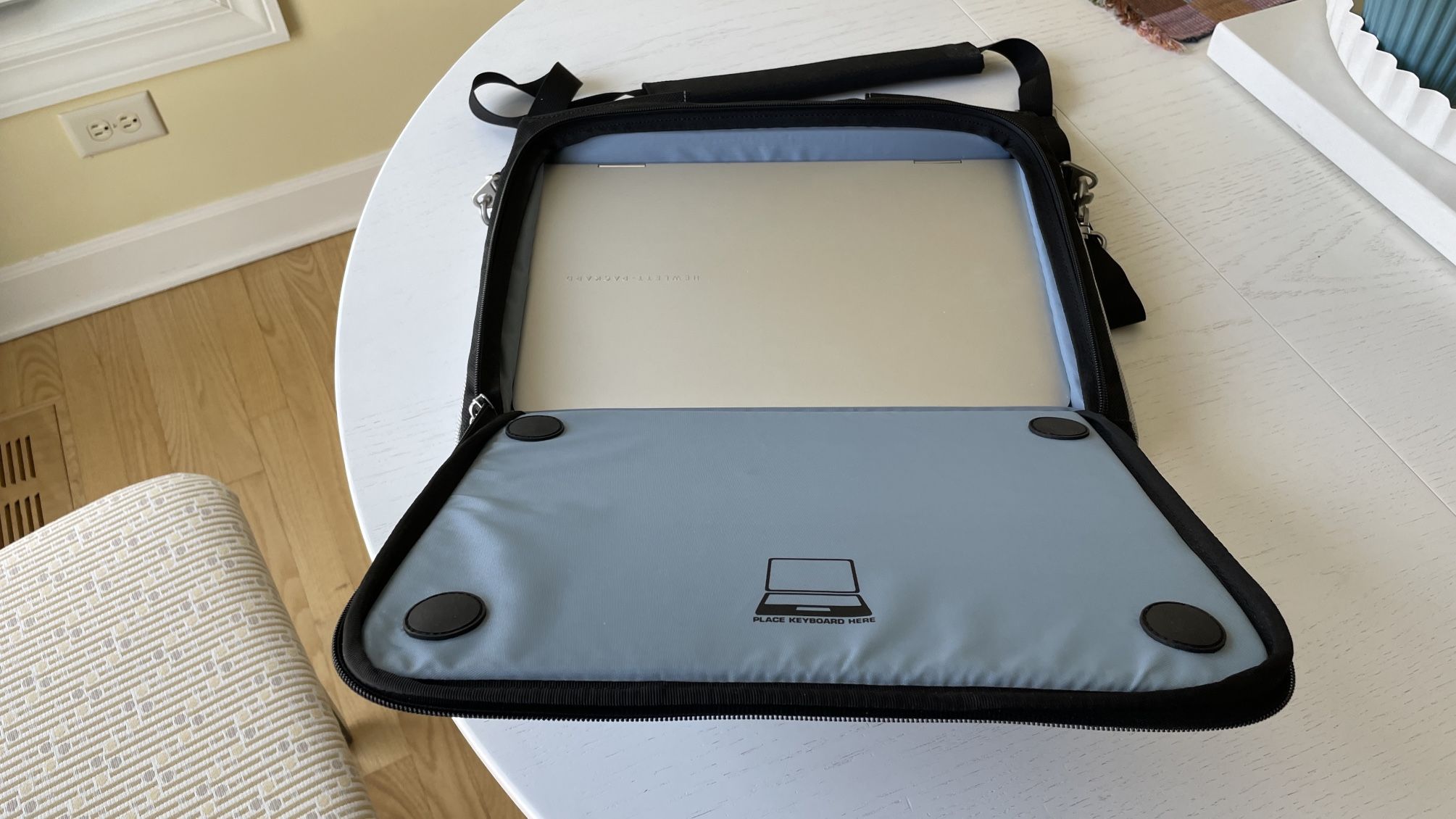 Brenthaven Laptop Bag - 12”x9” - photo 3