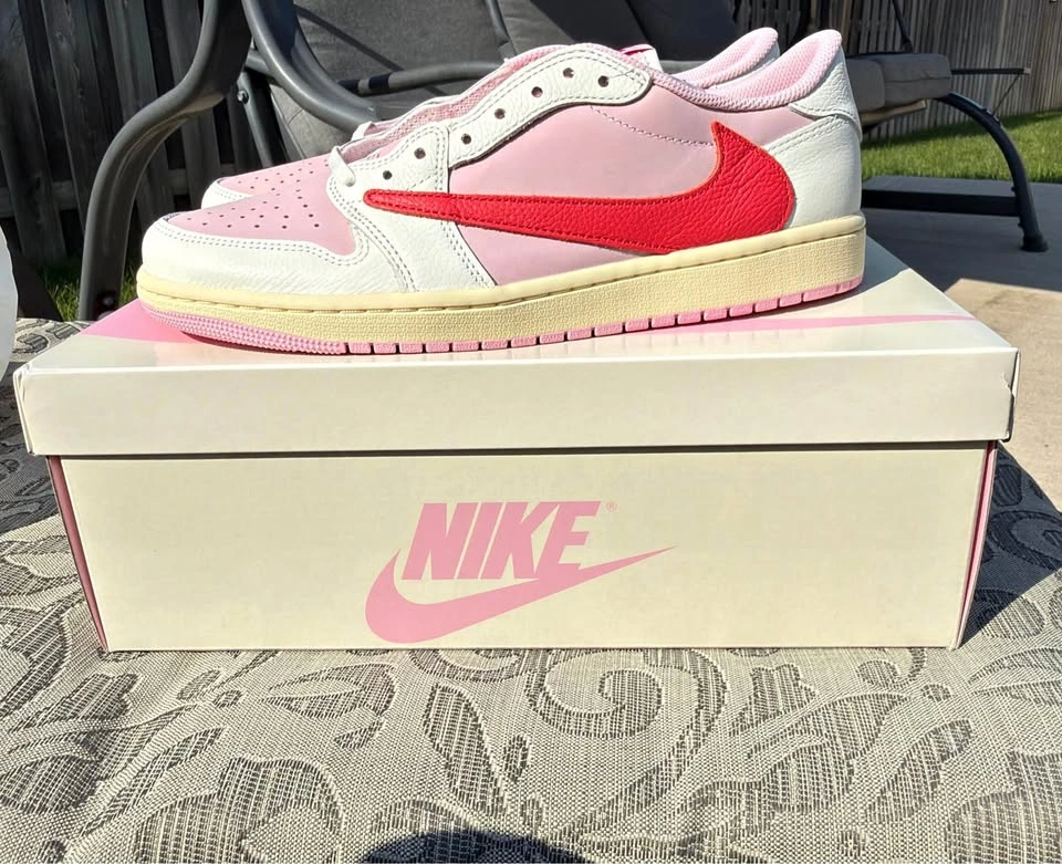 Nike Air Jordan 1 Low Travis Scott Shy Pink Tropical Pink US 10