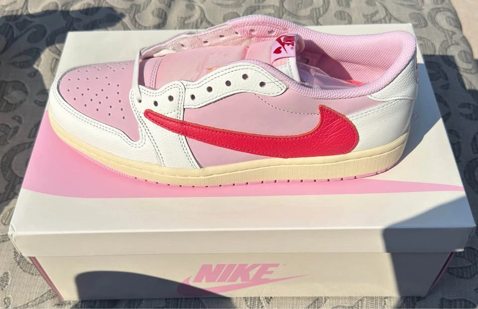 Nike Air Jordan 1 Low Travis Scott Shy Pink Tropical Pink US 10 - photo 2