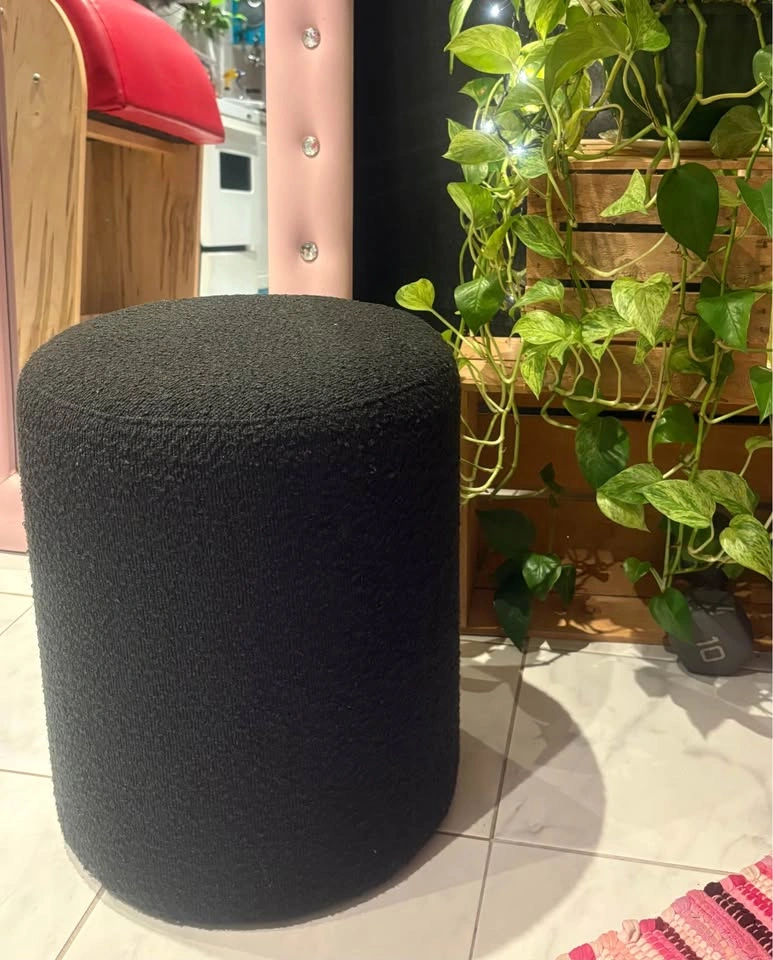 Pair of Bouclé Cylinder Ottomans - photo 4