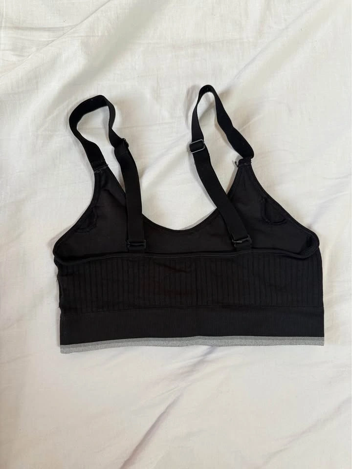 Calvin Klein Bralettes - photo 3
