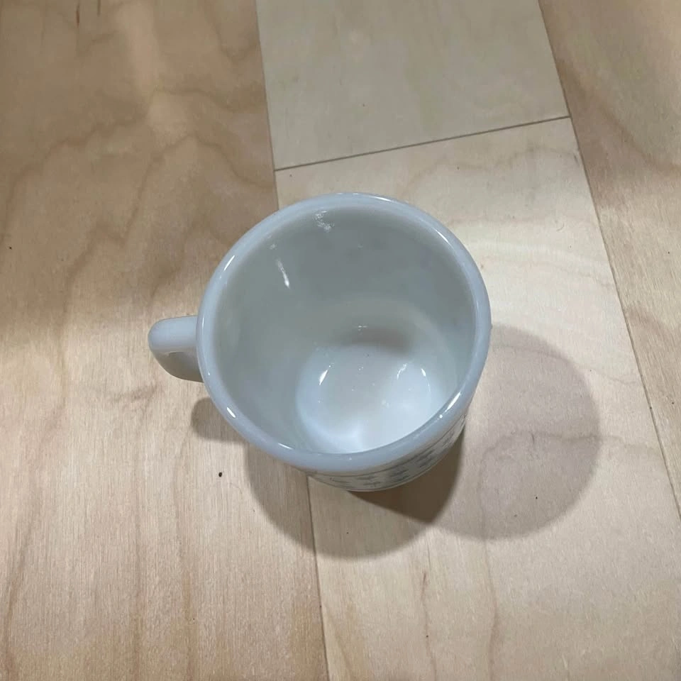 Vintage Milk Glass Mugs - photo 3