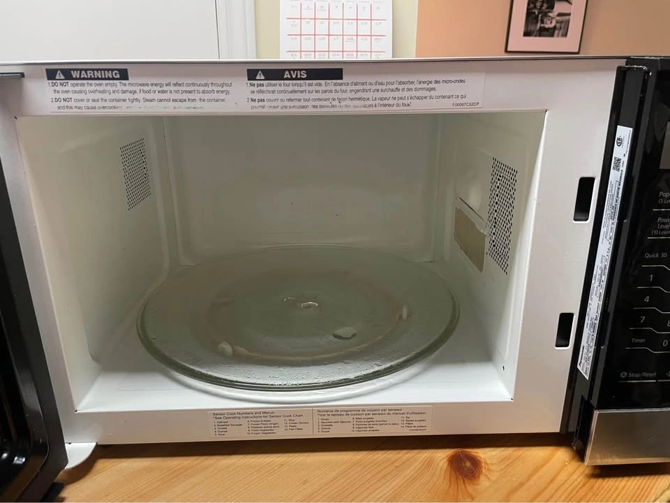 Panasonic Microwave - photo 3