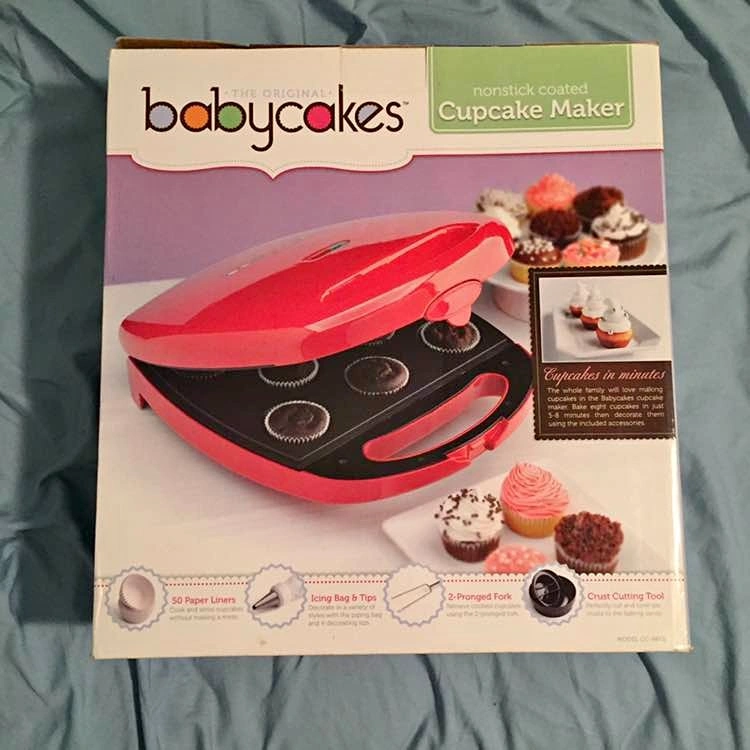 BNIB Babycakes Mini Cupcake/Muffin Maker