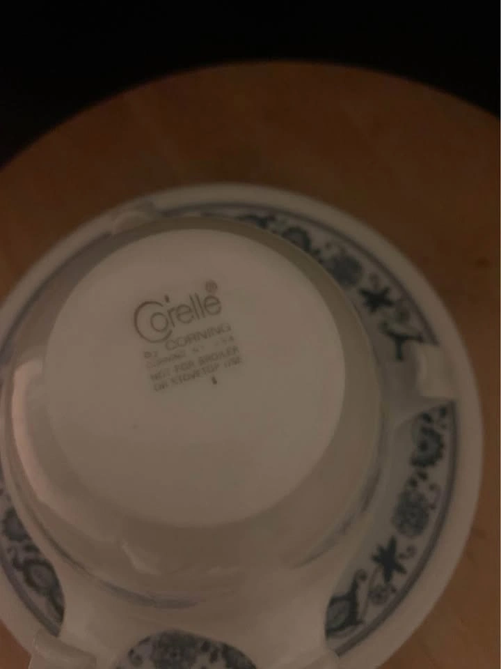 Vintage Corelle Old Town Blue Onion Teacups With Saucers Set - photo 3