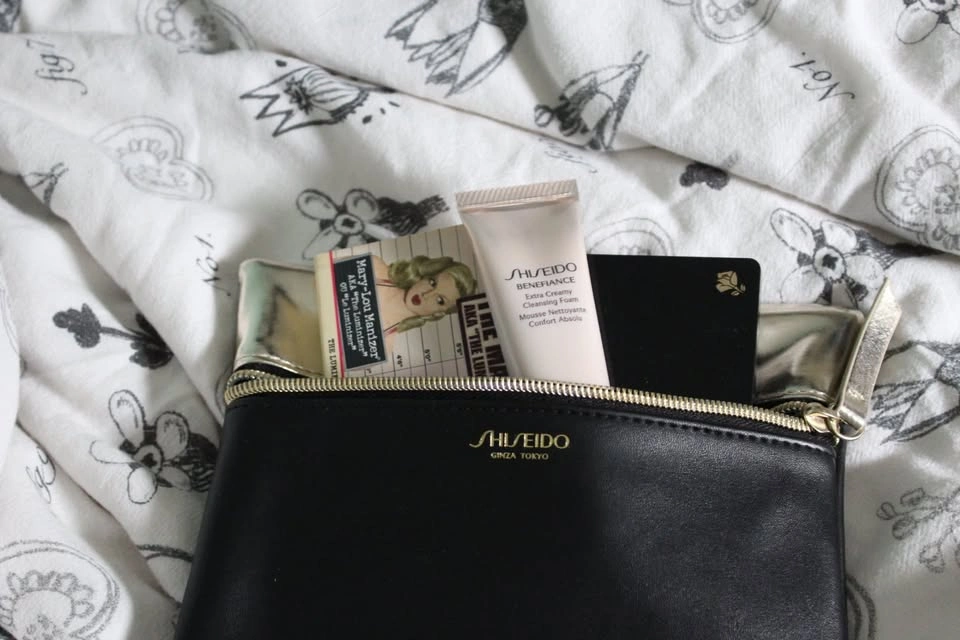 Two Tone Gold Black Makeup Bag - photo 3