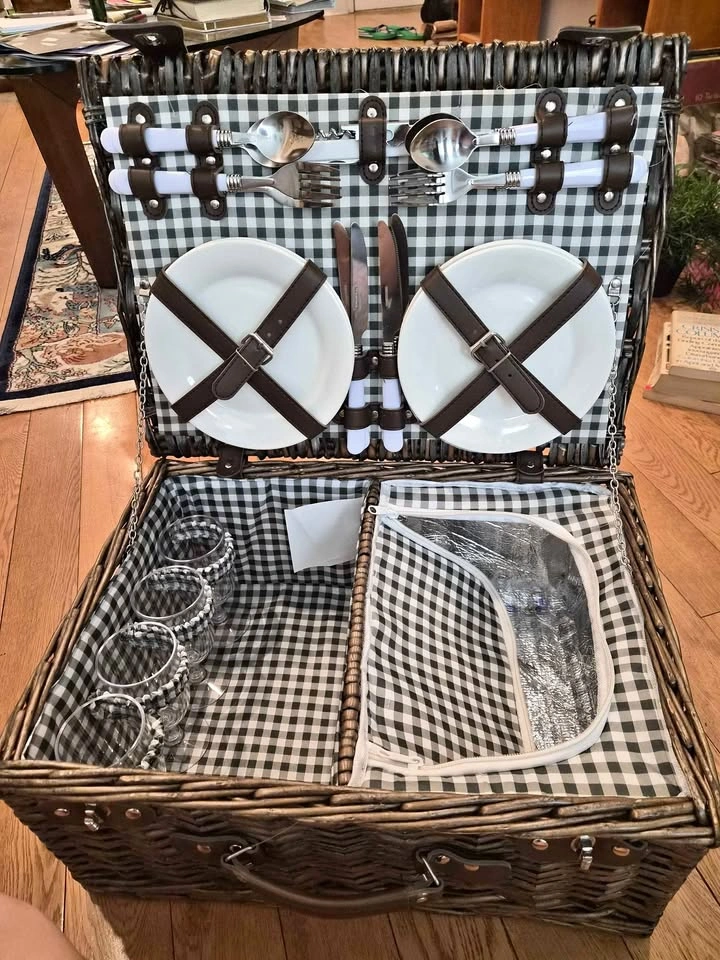 Brand New Picnic Basket