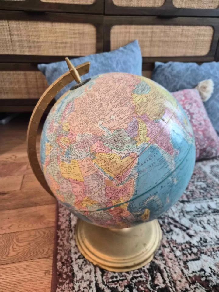 1970s Globe - photo 3