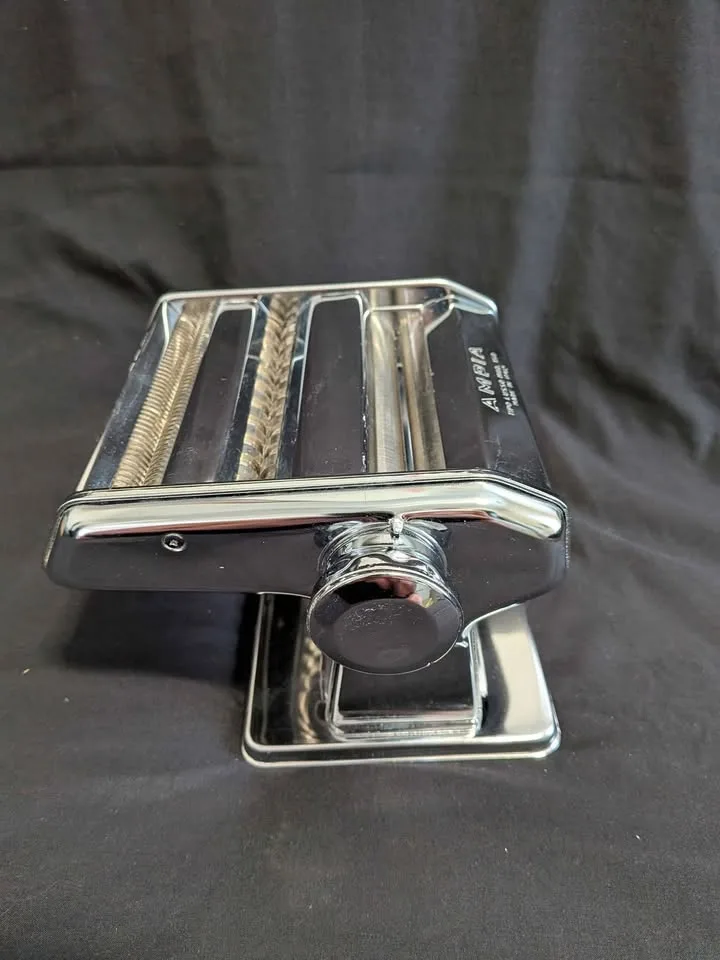 Vintage OMC Pasta Maker image indicator(6)