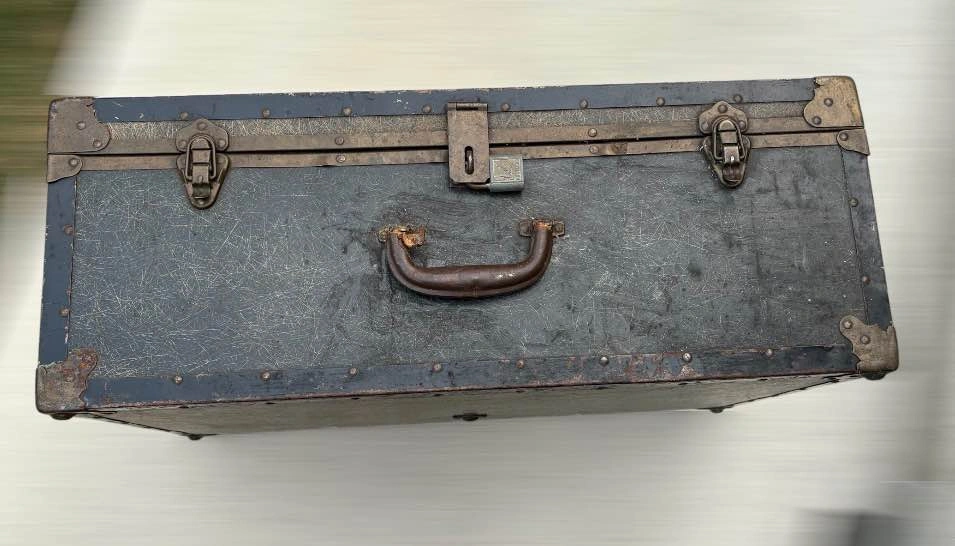 Vintage 1953 Metal Bound Soldier Storage Trunk - photo 3