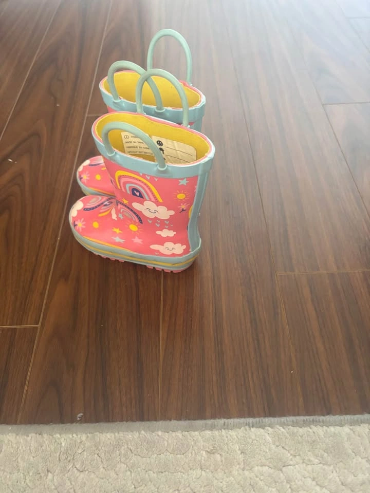 Toddler Rain Boots - Size 6 - photo 4