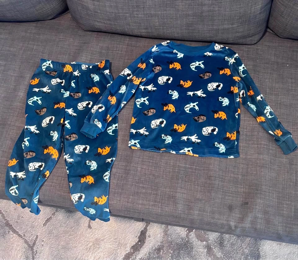 4T - Fleece Pajama Set