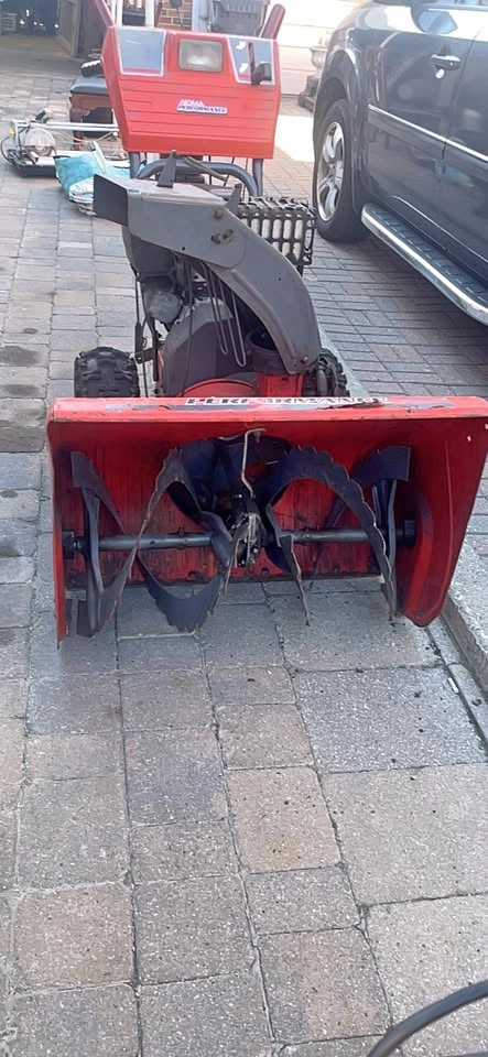 NOMA PERFORMANCE Snow Blower