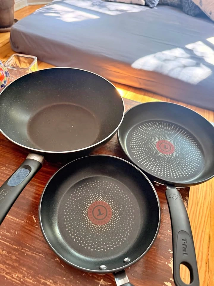 T-fal 3-Piece Skillet Set - Nonstick Cookware