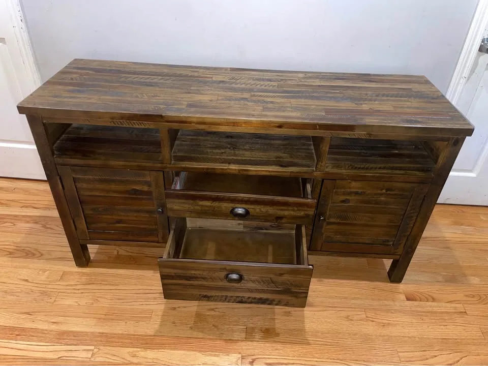 Artisan's Craft 50" Farmhouse Media TV Console image indicator(4)