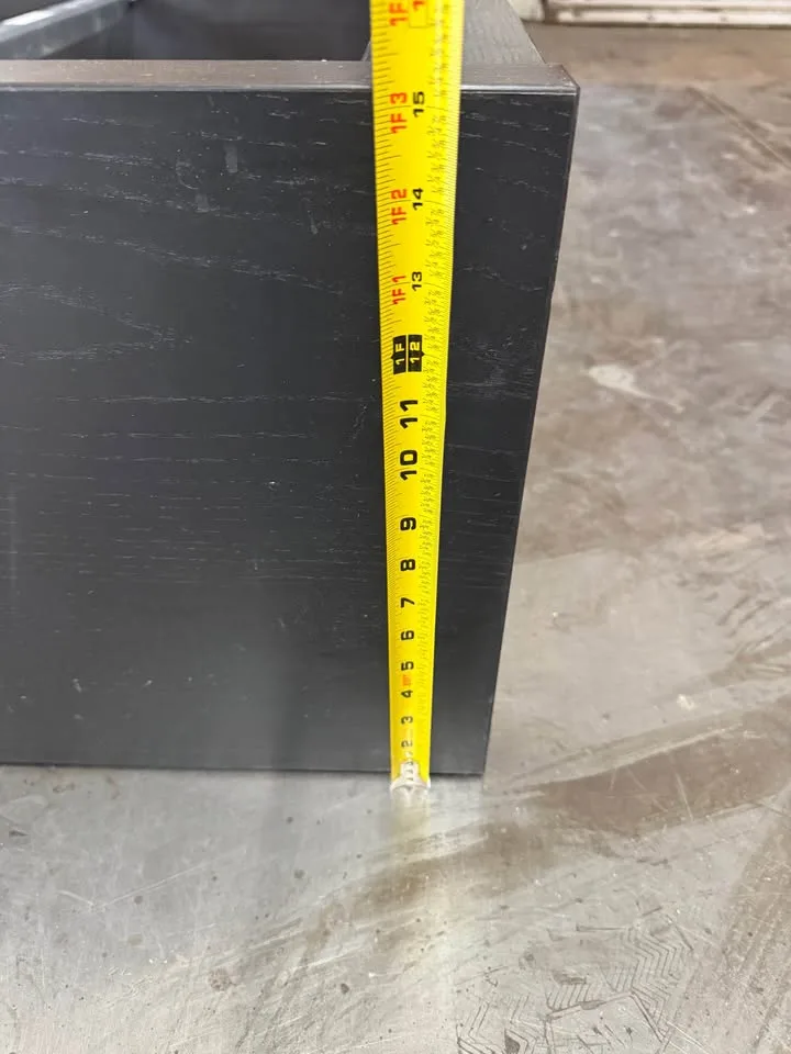 Queen wooden bed frame image indicator(4)