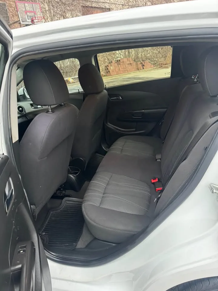 2014 Chevrolet Sonic · LT Hatchback 4D image indicator(8)