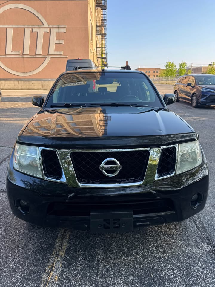 2008 Nissan Pathfinder SE Off-Road Sport Utility 4D - photo 3