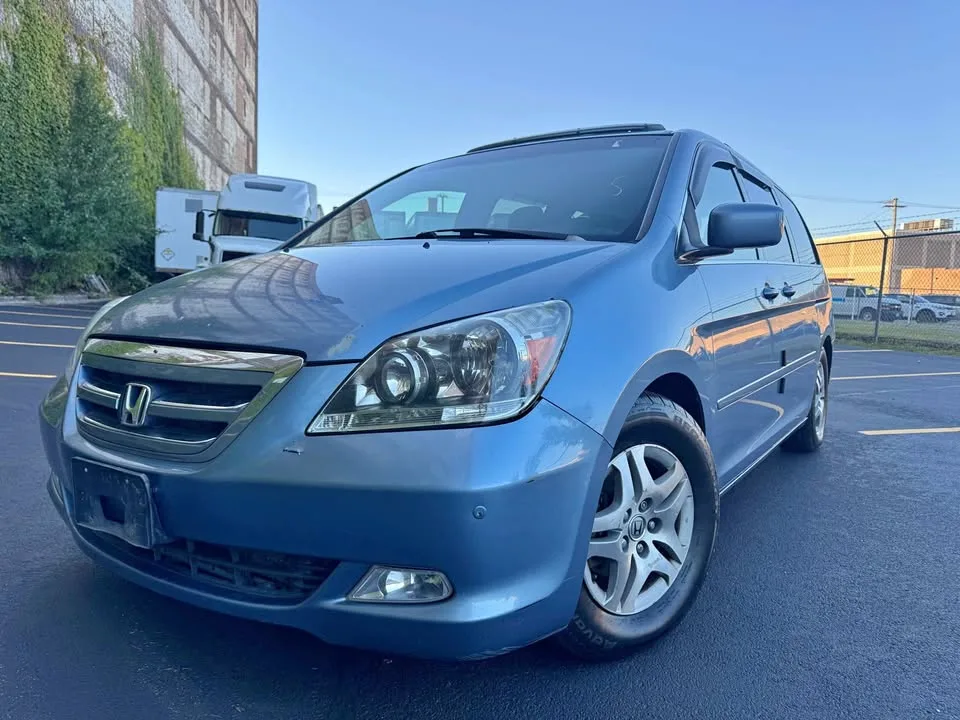 2007 Honda Odyssey Touring Minivan 4D thumbnail