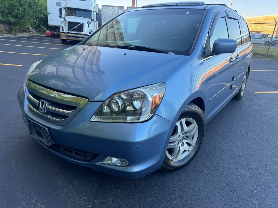 2007 Honda Odyssey Touring Minivan 4D - photo 2